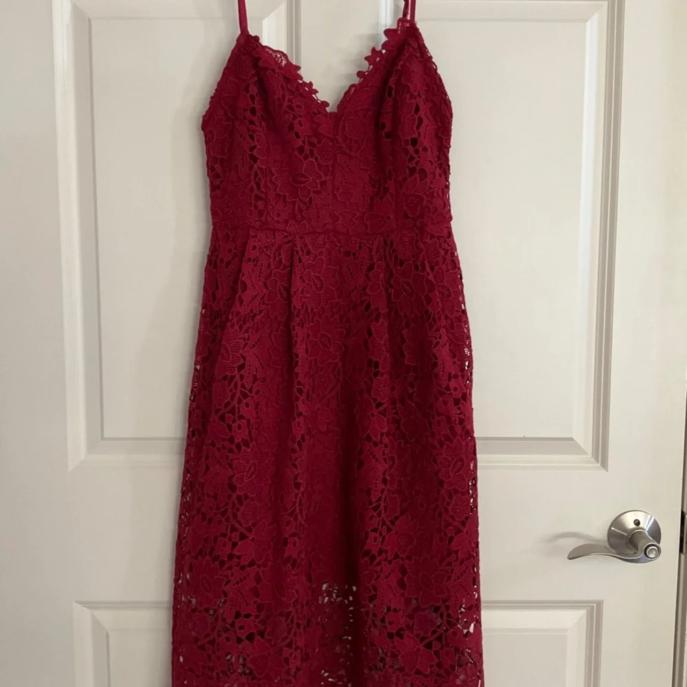 ASTR Burgundy Red Lace Midi Dress - Picture 4 of 7
